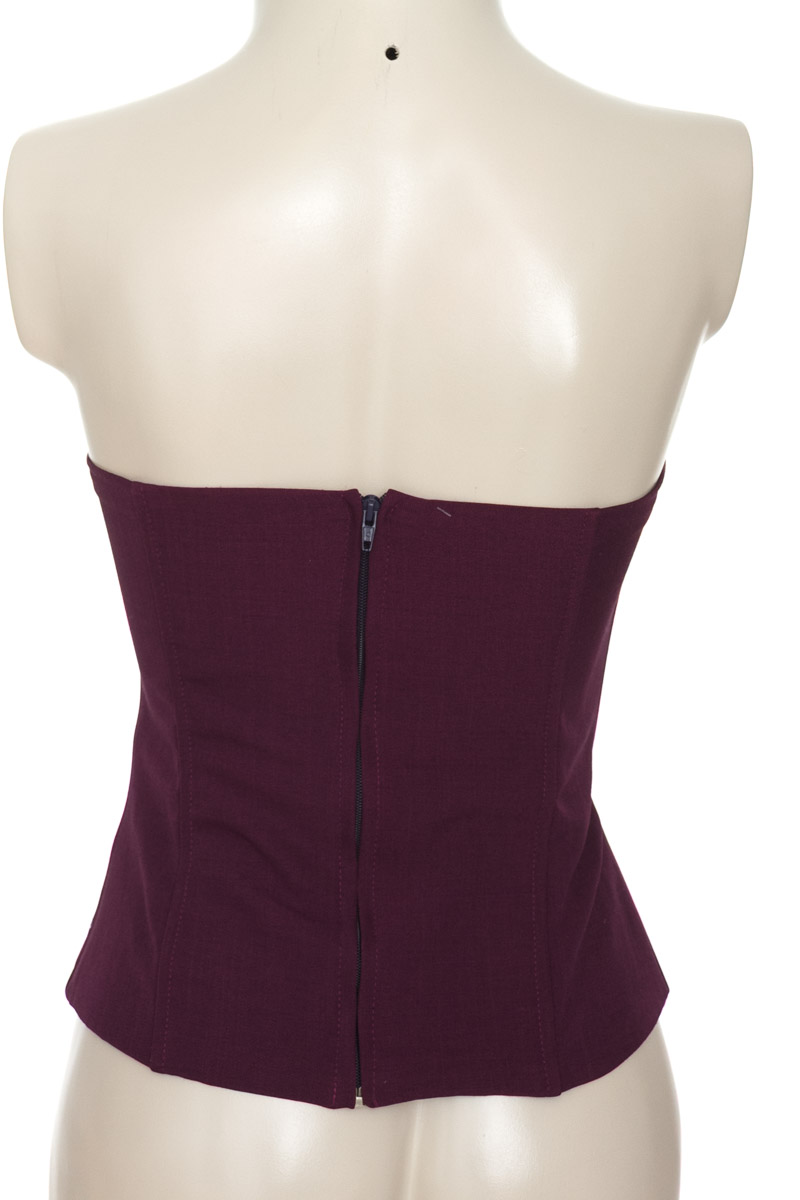 Top / Camiseta color Morado - Carolina Endara