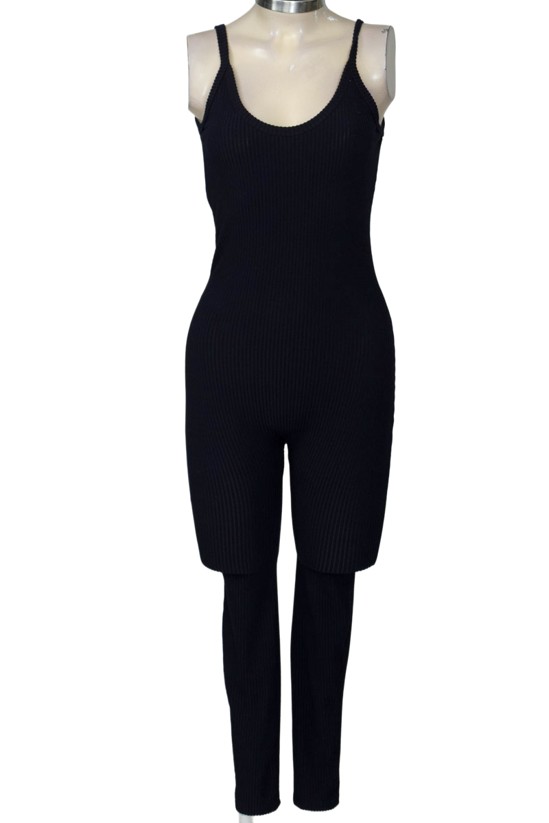 Vestido / Enterizo color Azul - Closeando