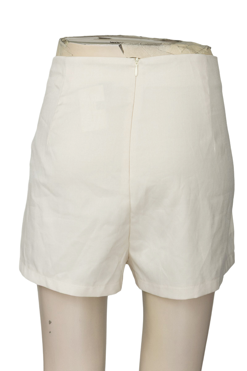 Falda color Beige - Closeando