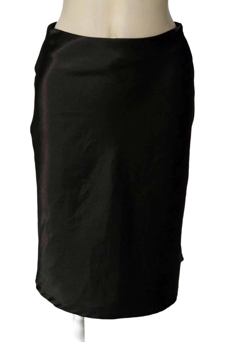 Falda color Negro - Closeando