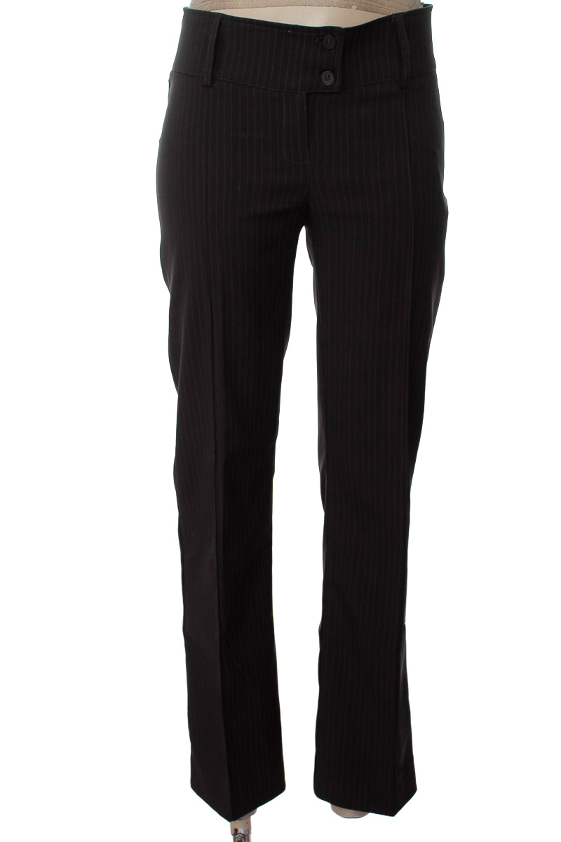 Pantalones color Gris - Closeando