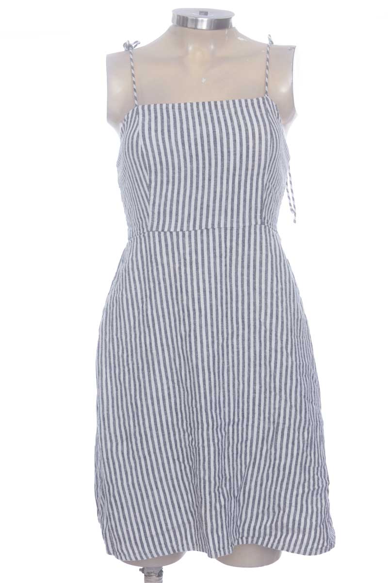 Vestido / Enterizo color Gris - Old Navy
