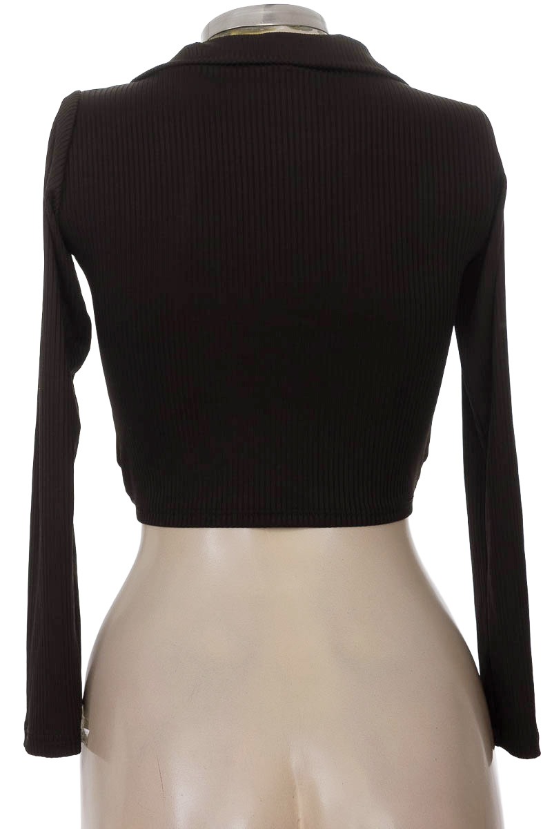 Top / Camiseta color Negro - Moda Job