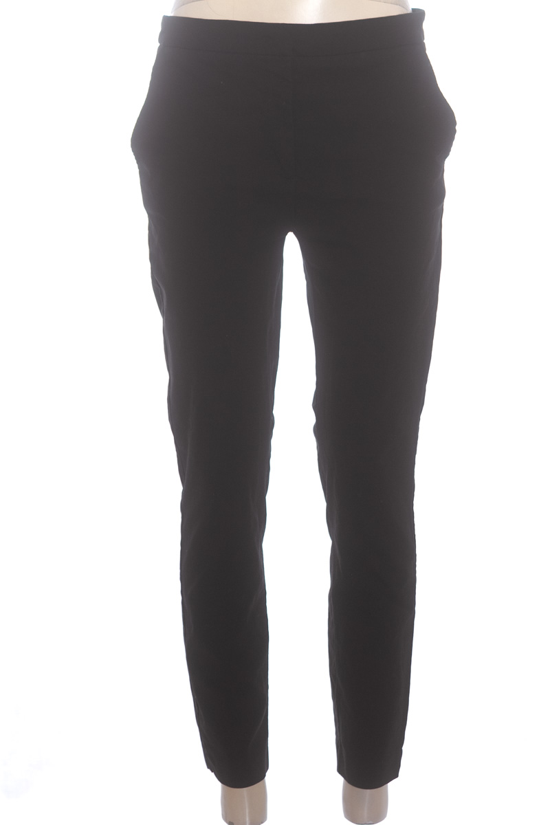 Pantalones color Negro - MNG