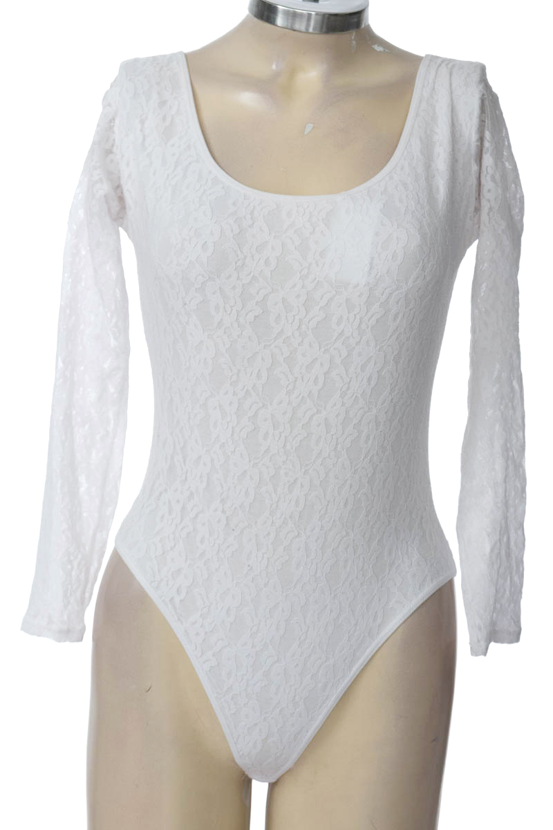 Top / Camiseta color Blanco - Closeando