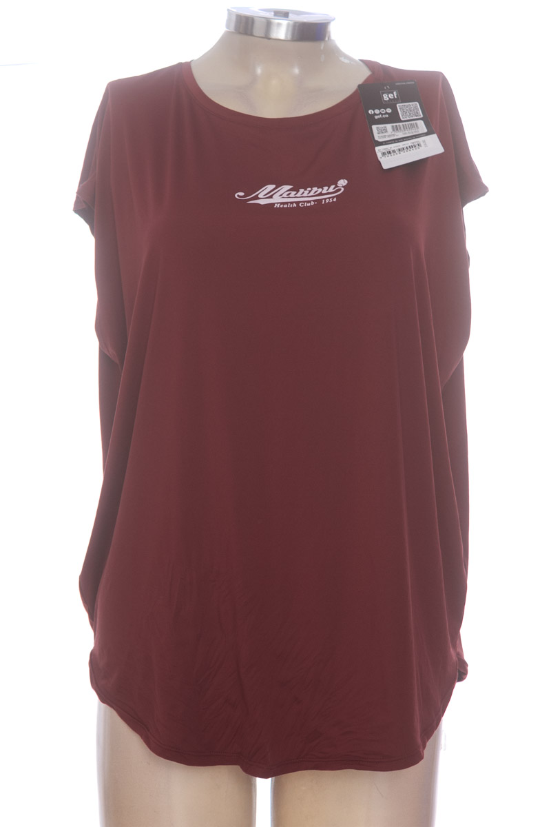 Top / Camiseta color Vinotinto - Gef