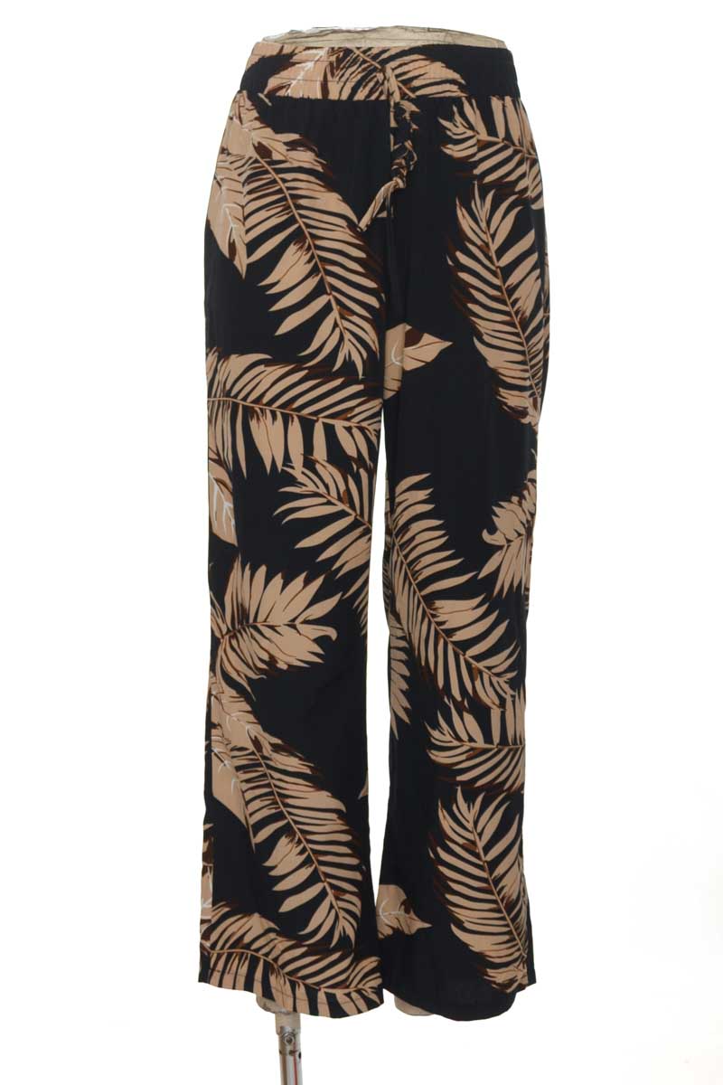 Pantalones color Beige - Closeando