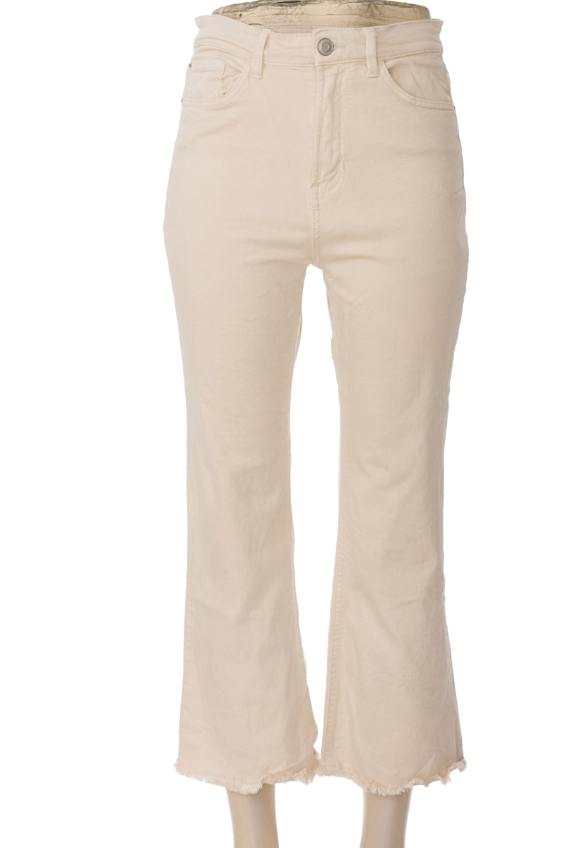 Pantalones color Beige - Stradivarius