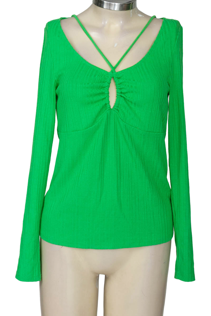 Top / Camiseta color Verde - H&M