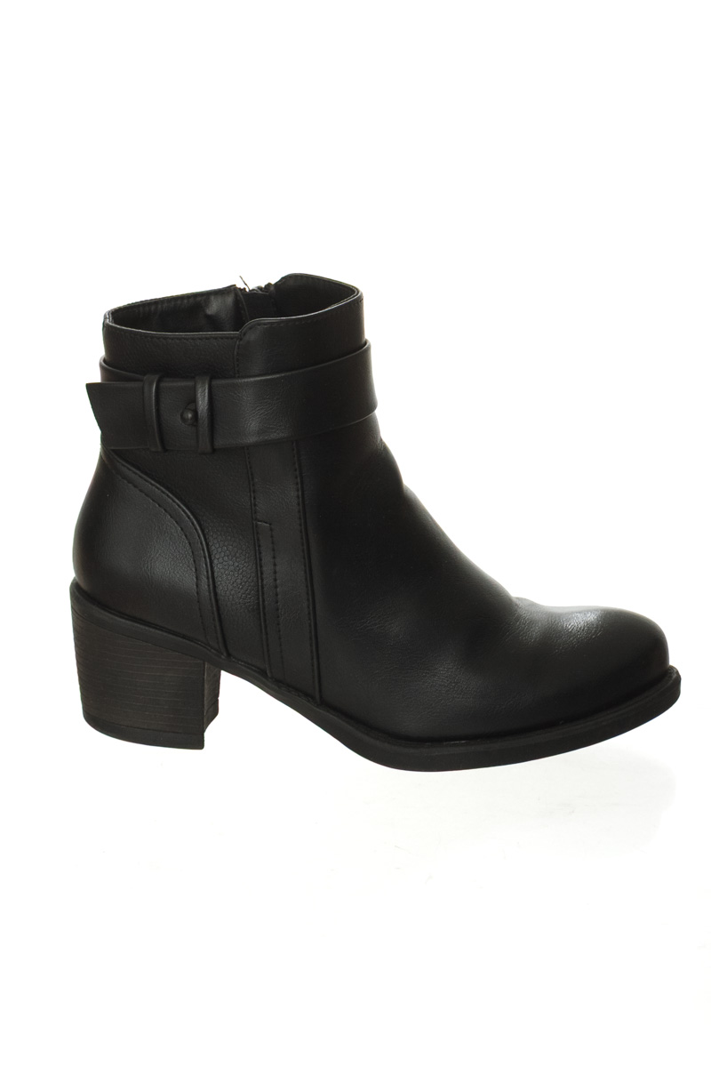 Zapatos color Negro - Closeando