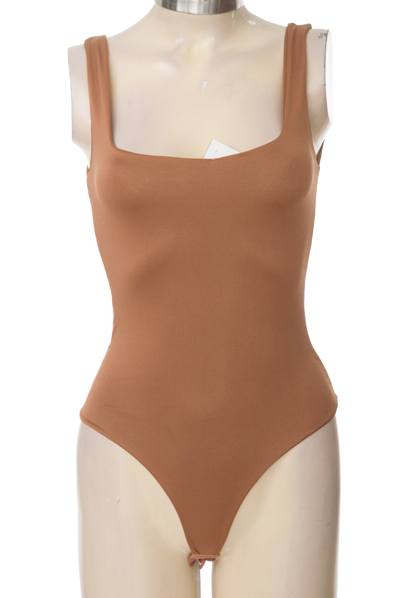 Top / Camiseta color Café - One4Vice