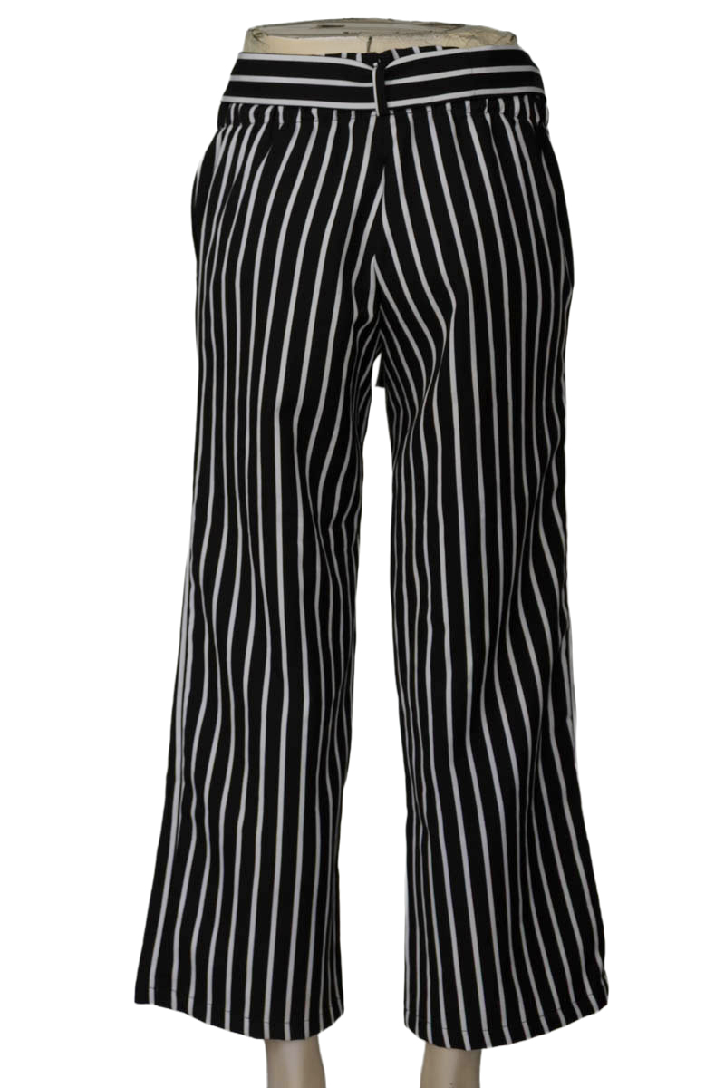 Pantalones color Negro - L&H