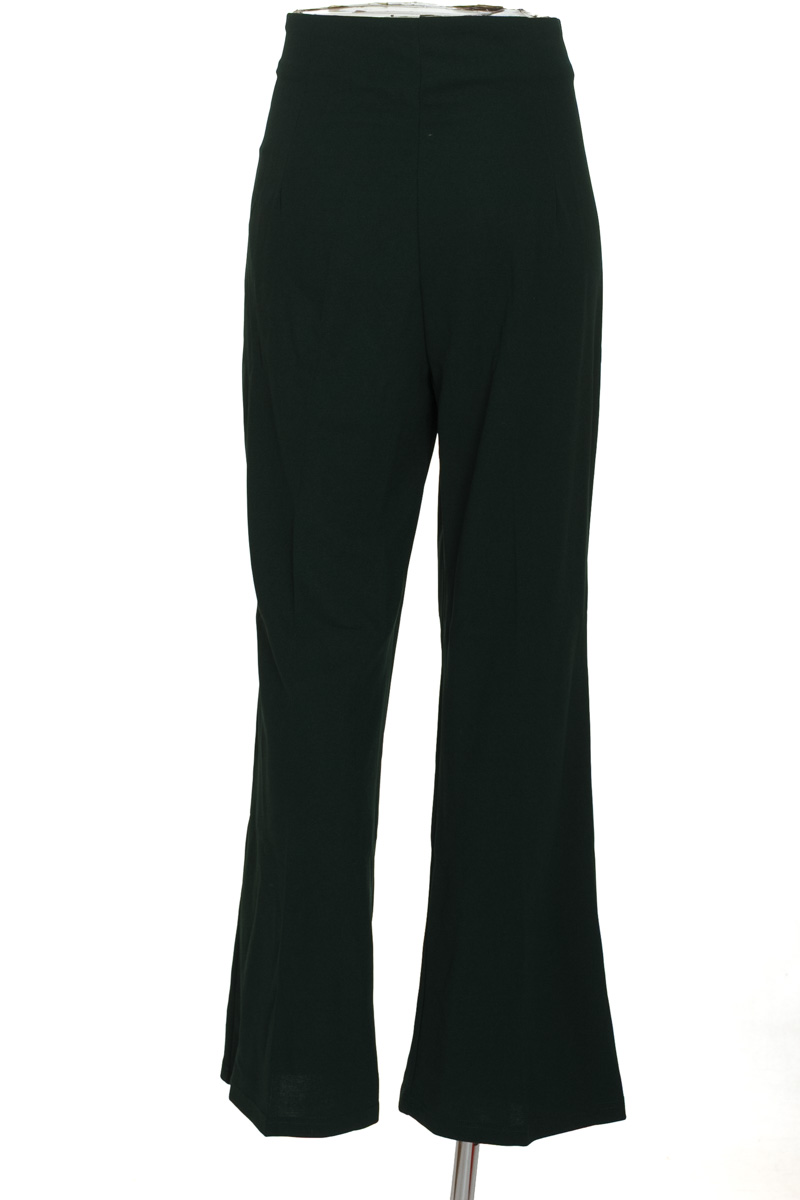 Pantalones color Verde - Closeando