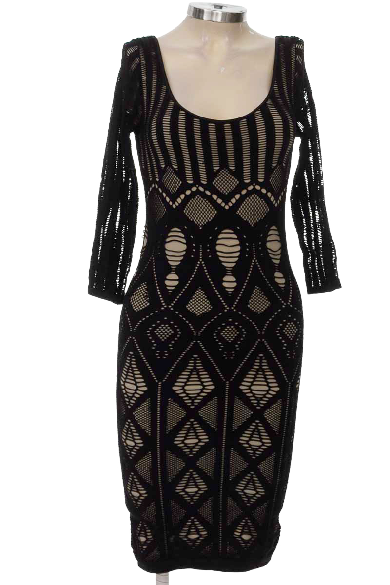 Vestido / Enterizo color Negro - Closeando