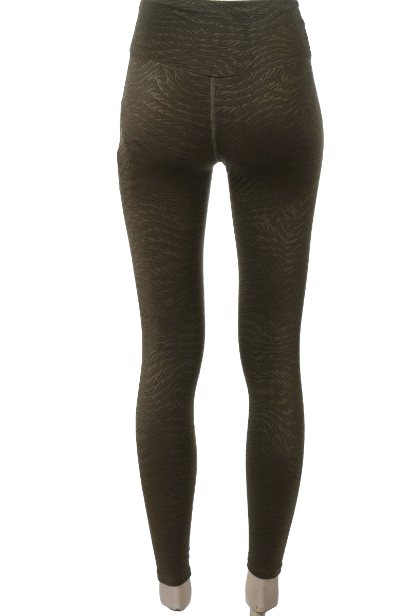 Ropa Deportiva / Salida de Baño color Verde - Chamela