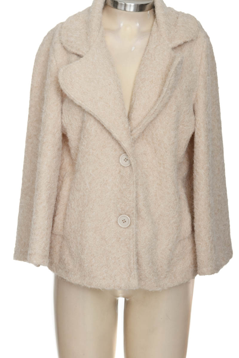 Chaqueta / Abrigo color Beige - Closeando
