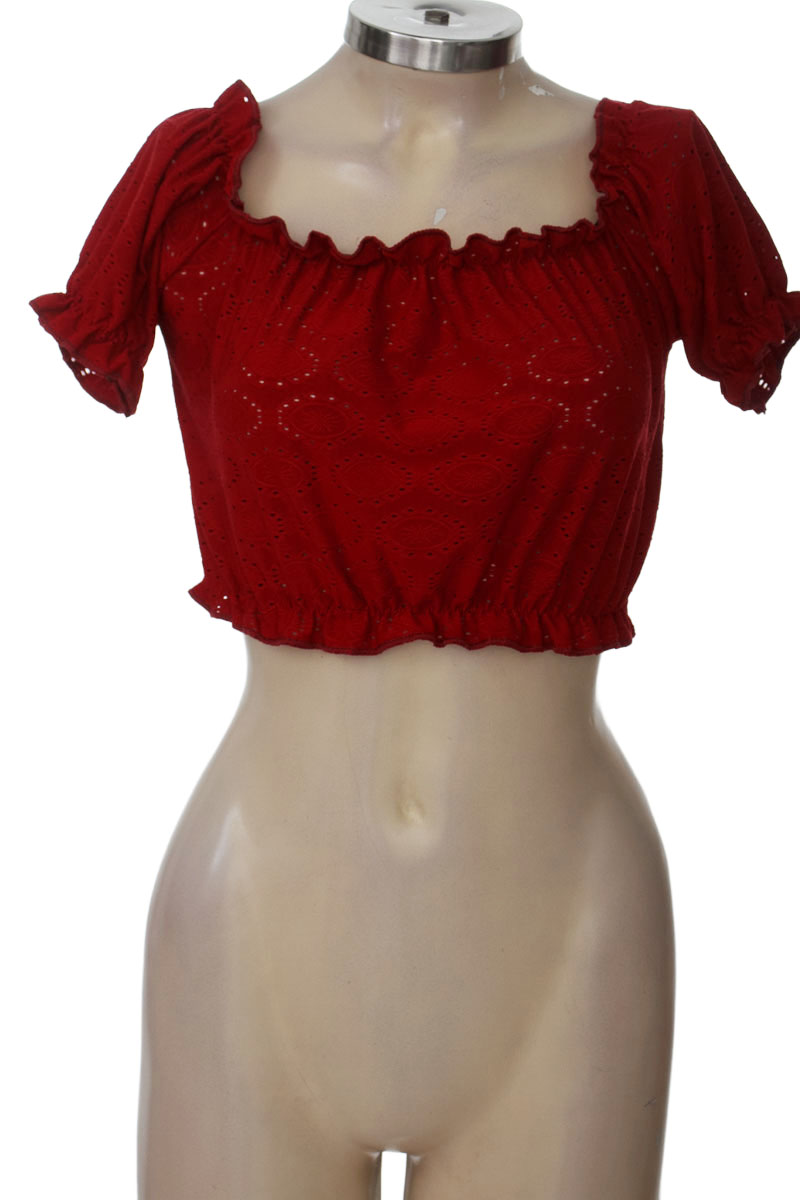 Top / Camiseta color Vinotinto - Closeando