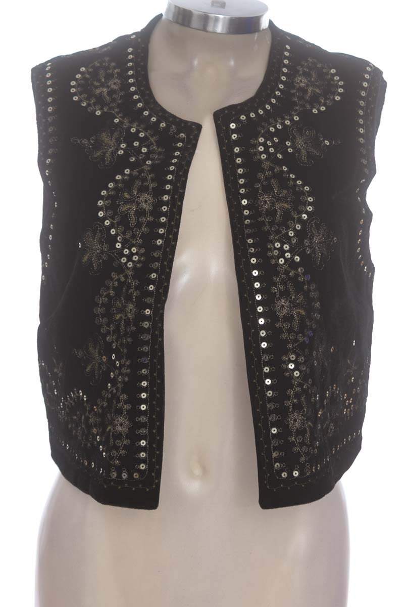 Chaqueta / Abrigo color Negro - Closeando