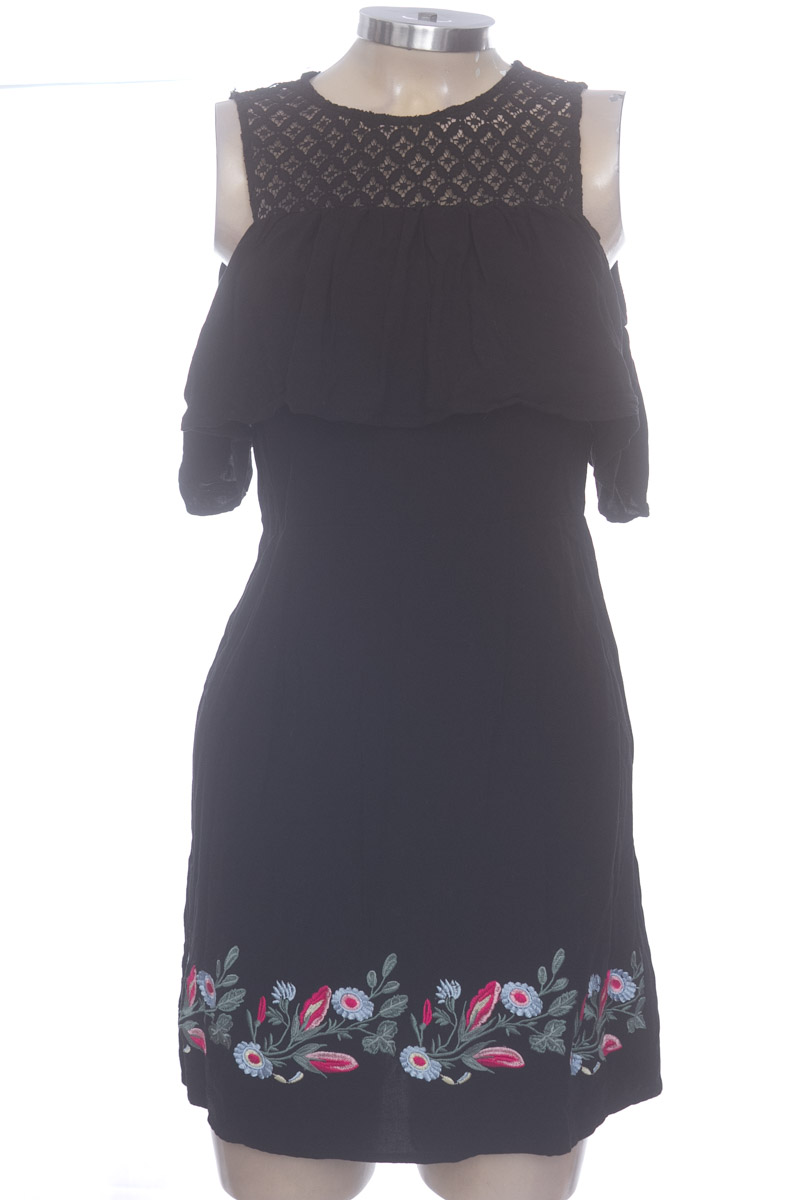 Vestido / Enterizo color Negro - Basement