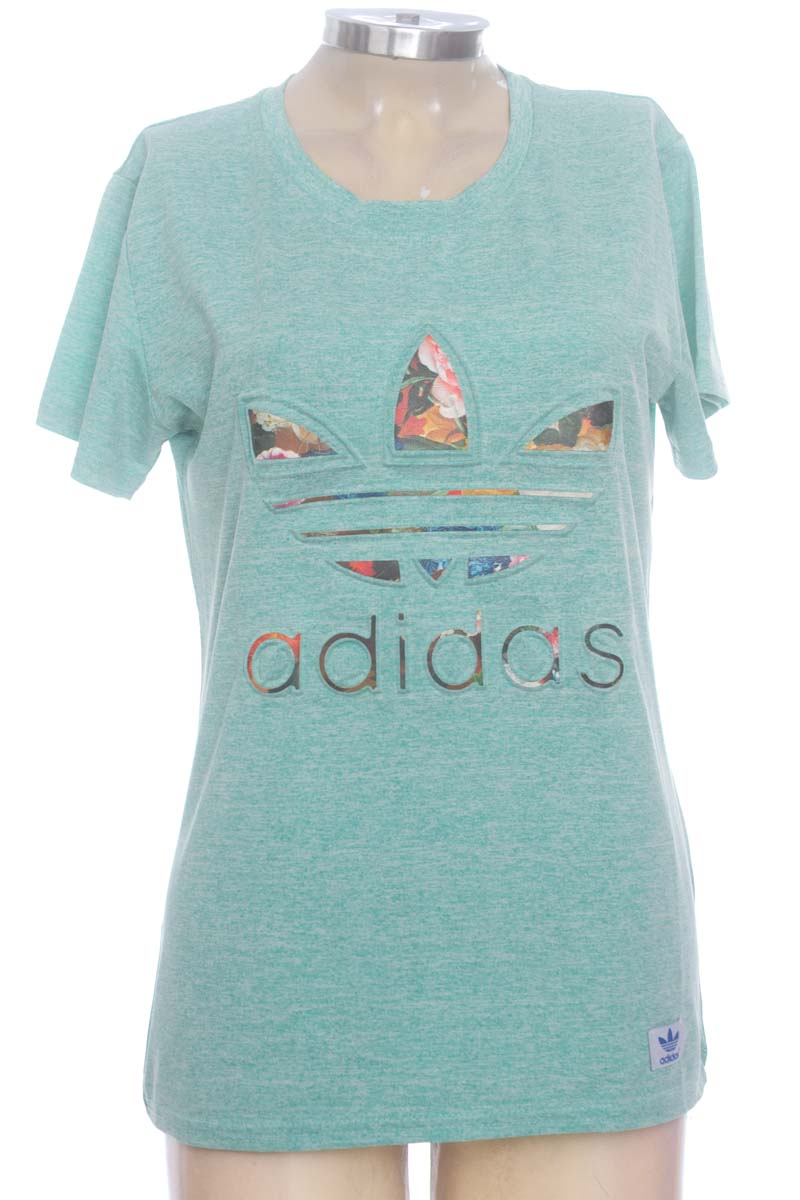 Ropa Deportiva / Salida de Baño color Aguamarina - Closeando