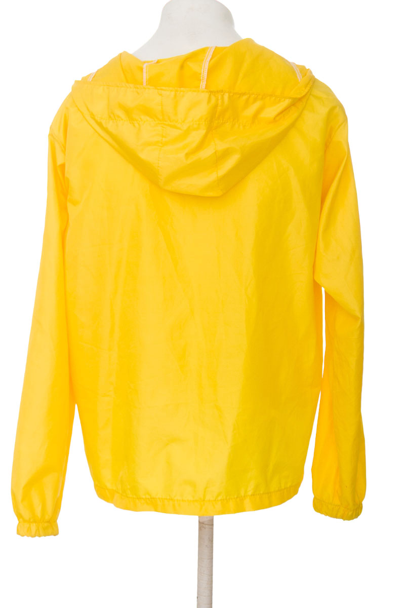 Ropa Deportiva color Amarillo - Closeando