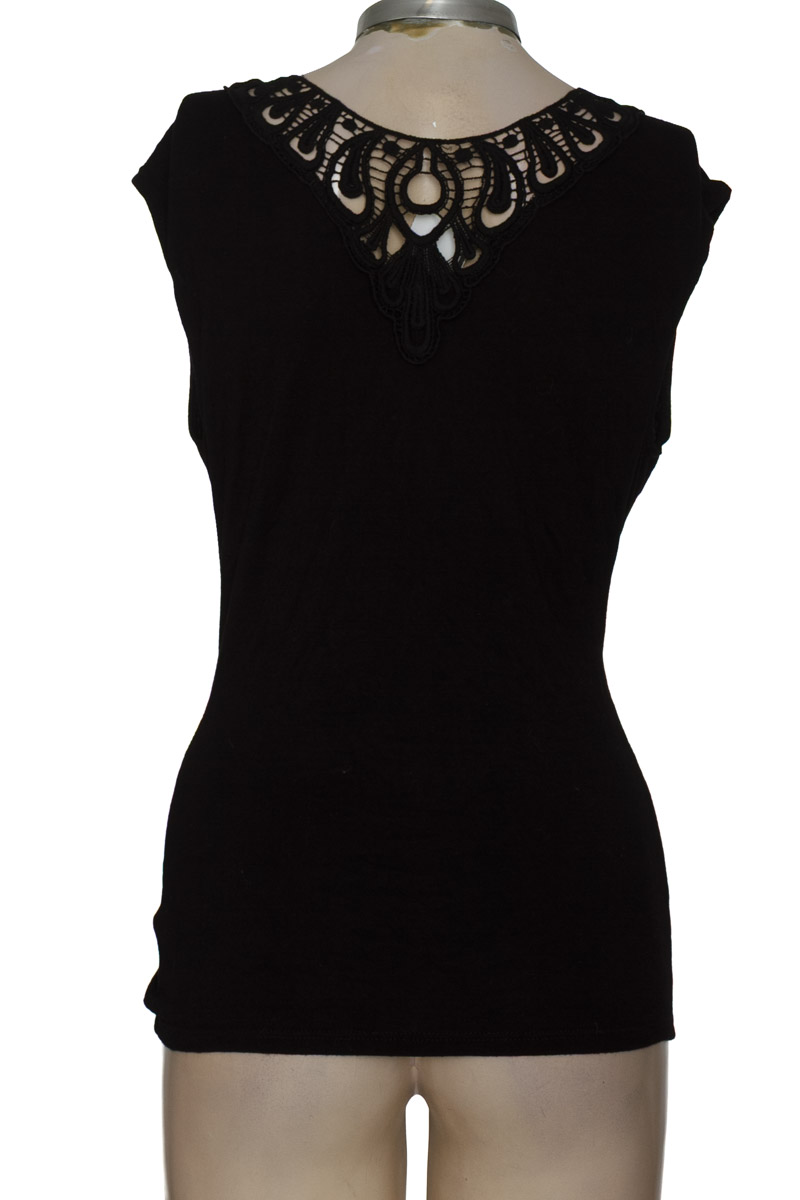 Top / Camiseta color Negro - Wrapper