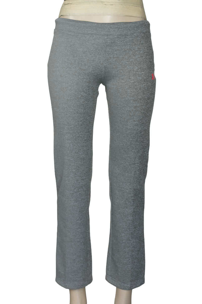 Ropa Deportiva / Salida de Baño color Gris - Closeando