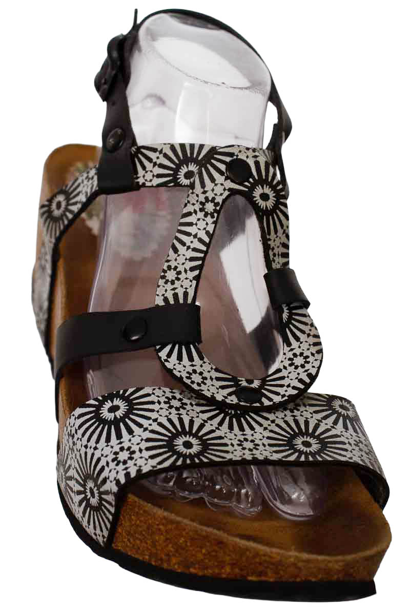 Zapatos color Negro - Desigual