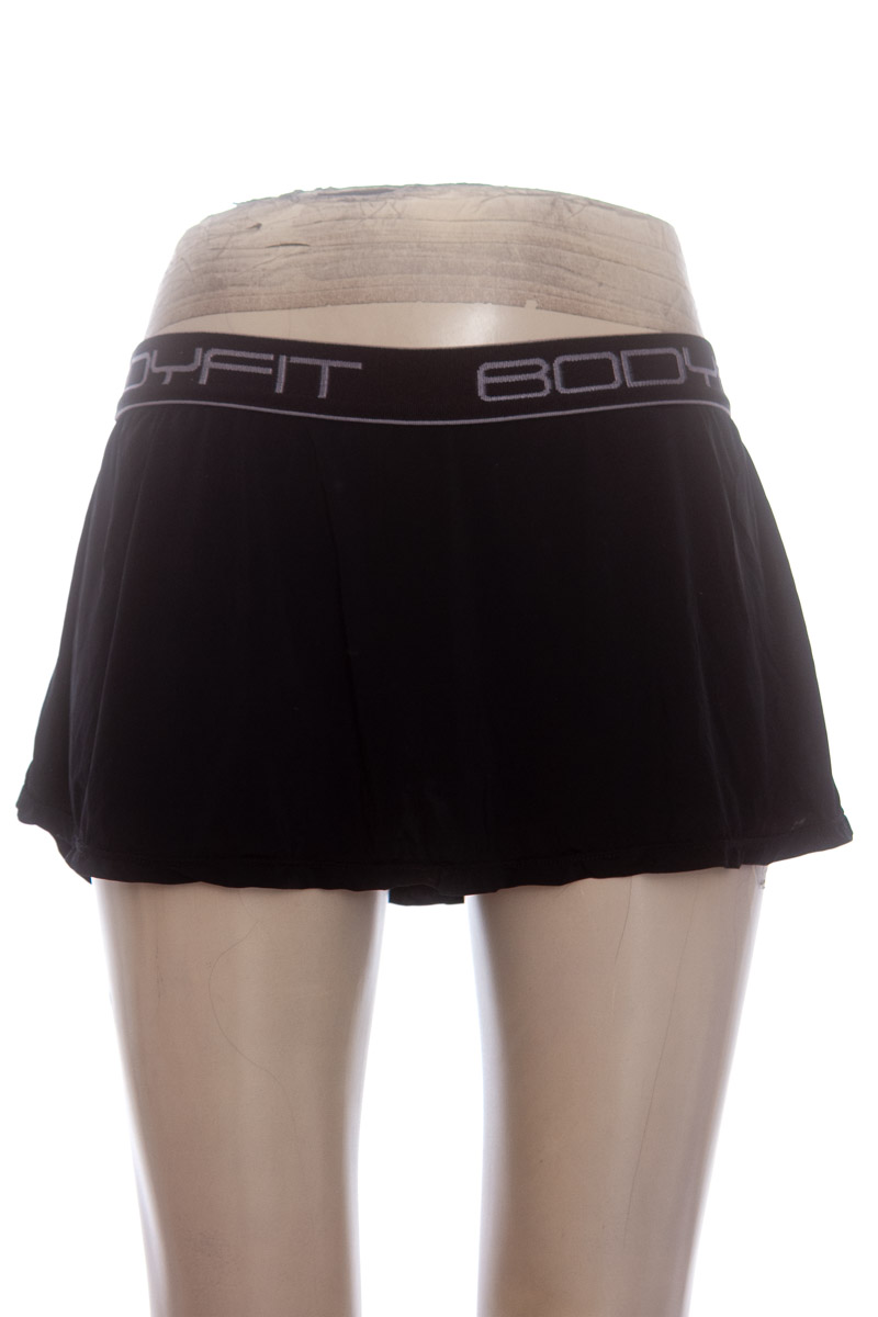 Ropa Deportiva / Salida de Baño color Negro - Bodyfit