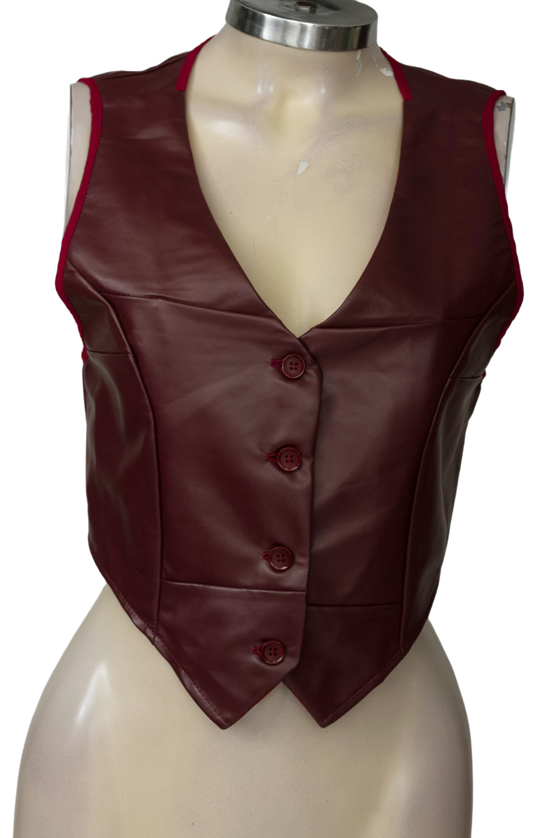 Top / Camiseta color Vinotinto - Closeando
