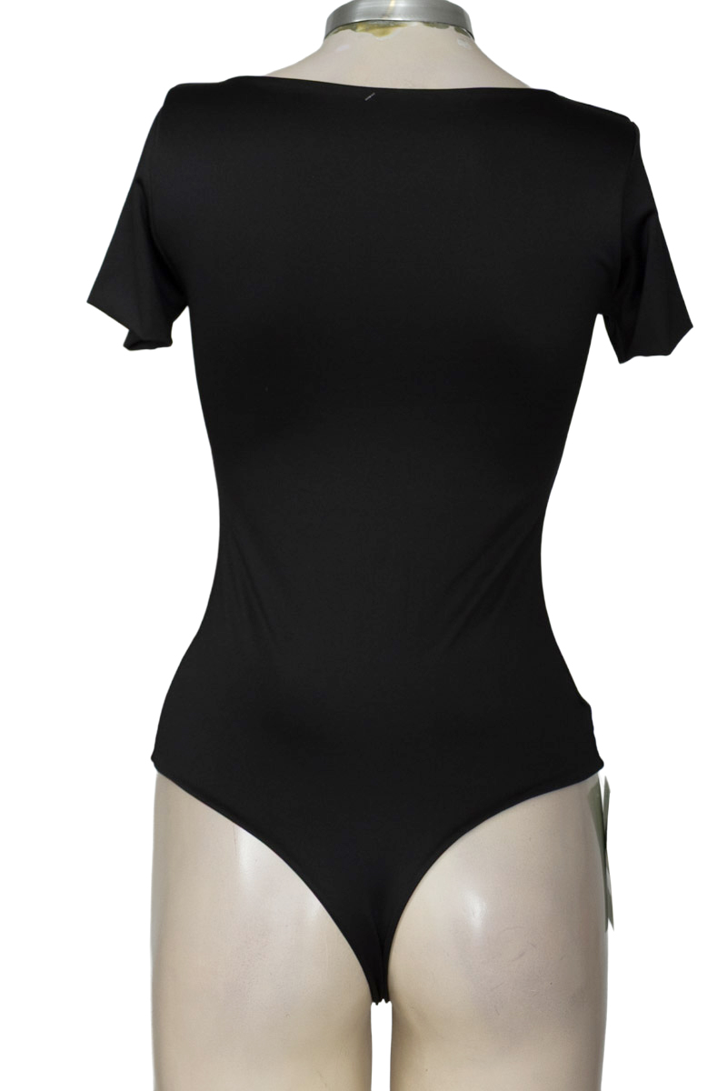 Top / Camiseta color Negro - Molgoa