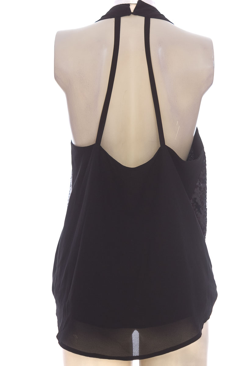 Top / Camiseta color Negro - Verty