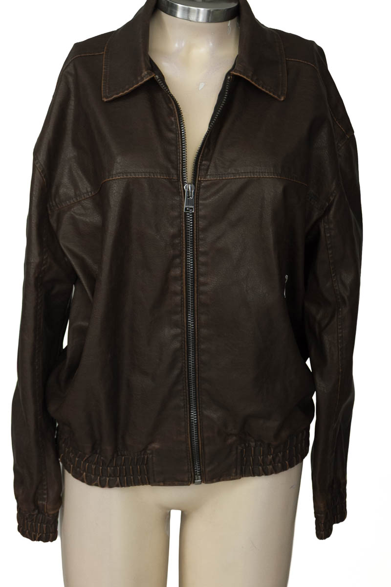 Chaqueta / Abrigo color Café - Pull & Bear