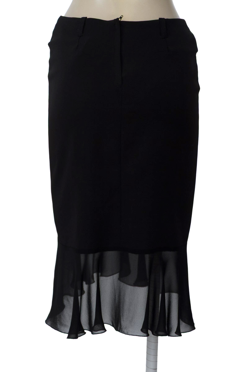 Falda color Negro - Jazmaur