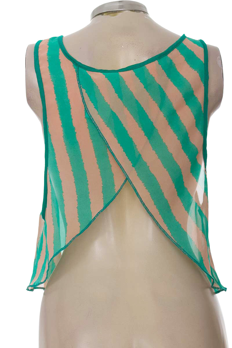 Top / Camiseta color Aguamarina - Closeando