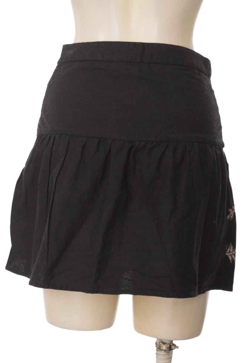 Falda color Negro - MNG