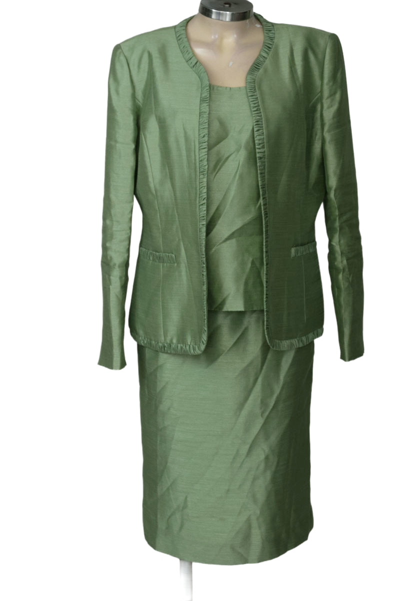 Vestido / Enterizo color Verde - Kasper