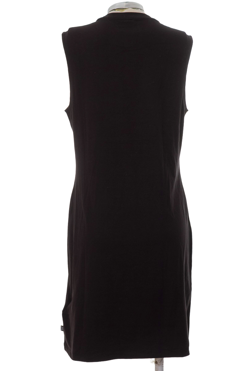 Ropa Deportiva / Salida de Baño color Negro - Puma