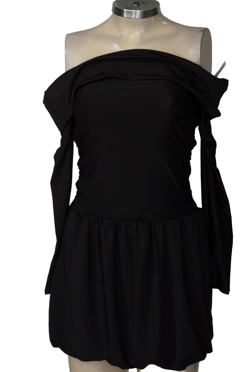 Vestido / Enterizo color Negro - Closeando