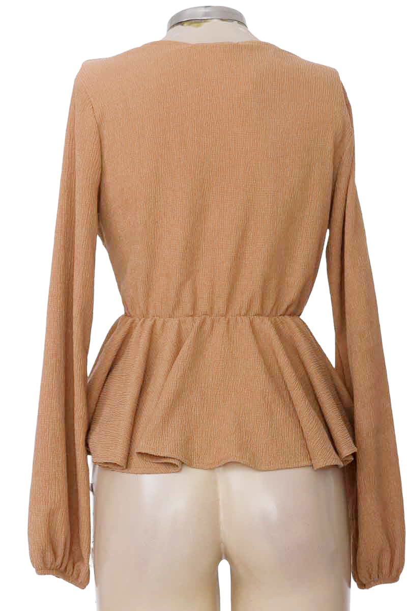 Blusa color Beige - NAVISSI