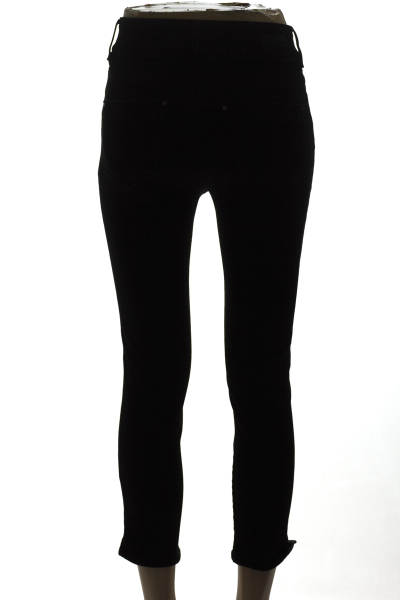 Pantalones color Negro - Esprit
