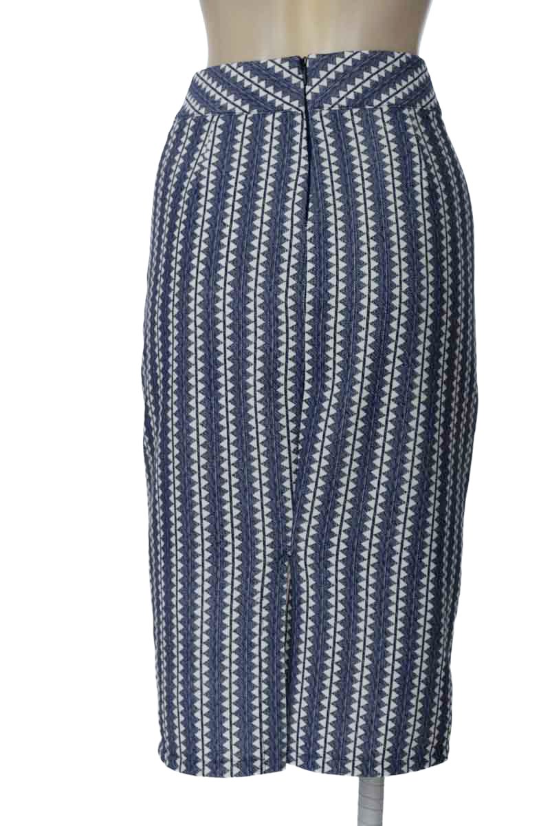 Falda color Azul - Dominio