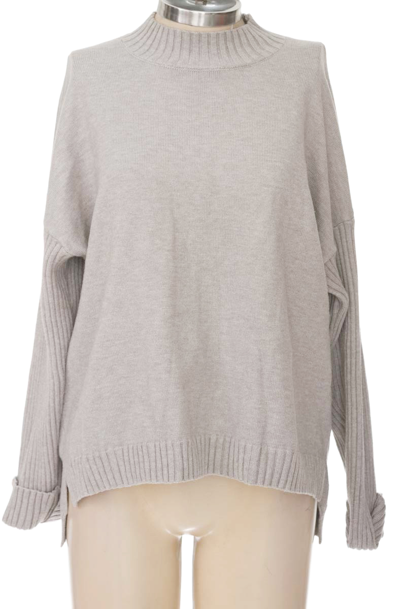 Sweater color Gris - Closeando