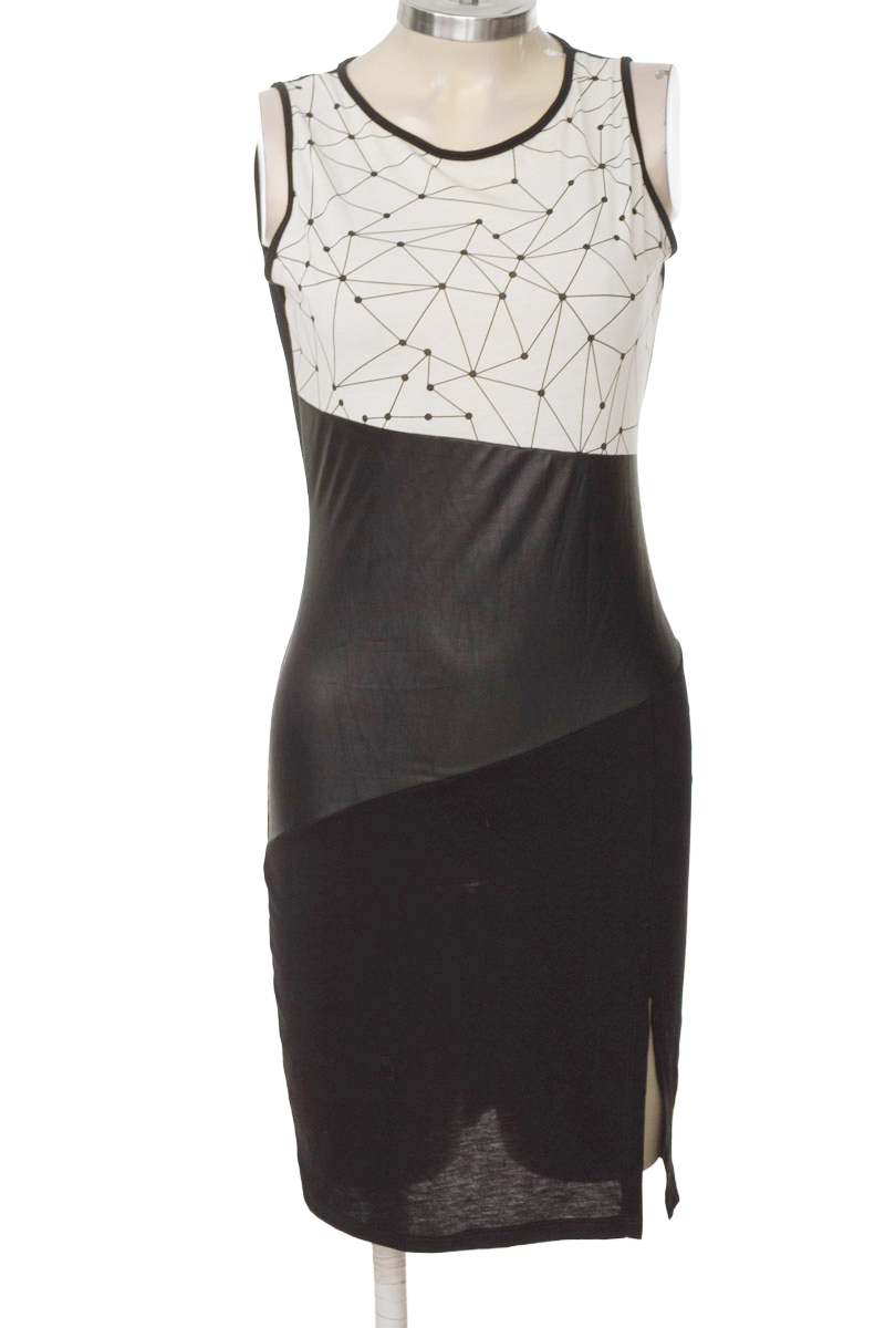 Vestido / Enterizo color Negro - Azzorti