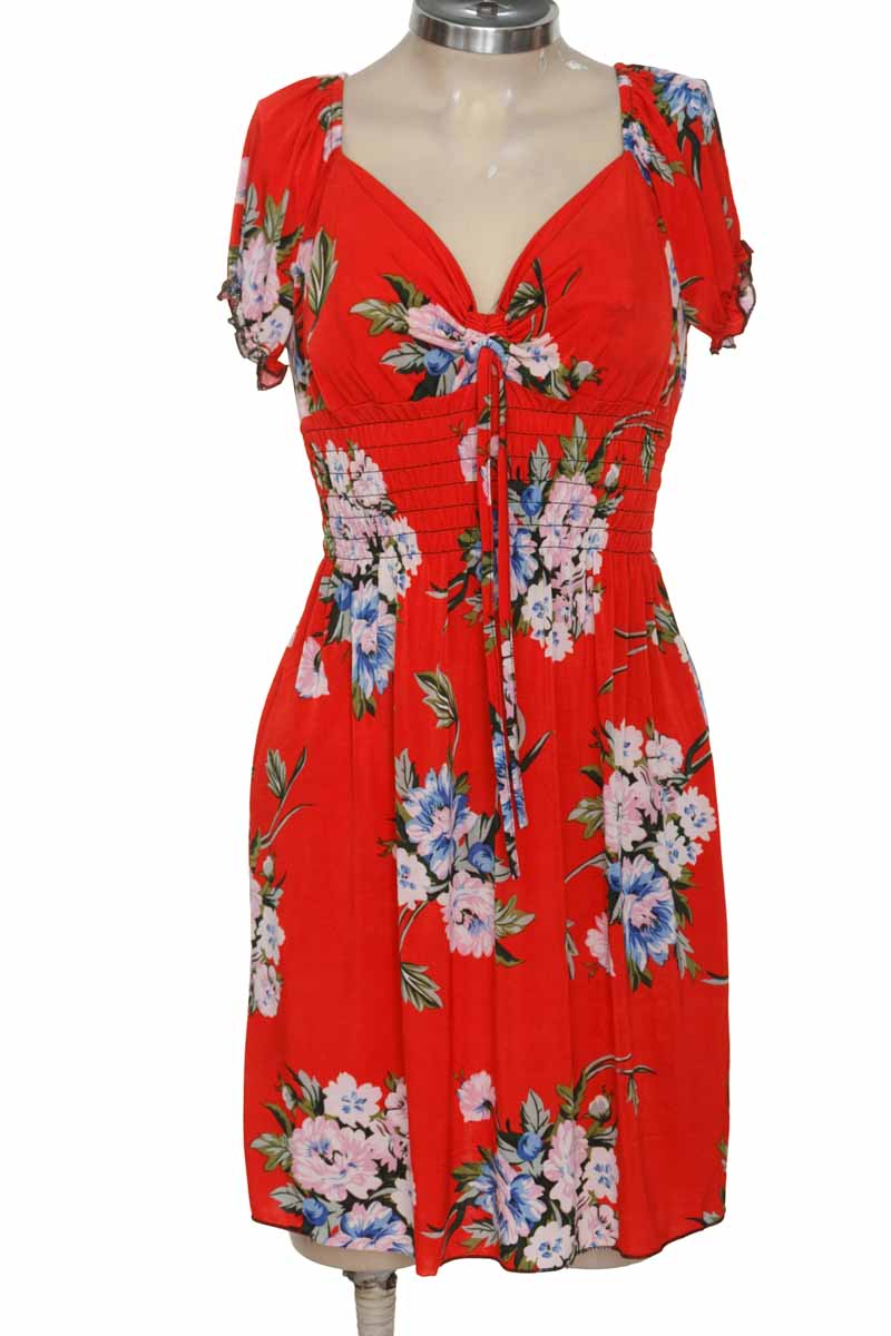 Vestido / Enterizo color Rojo - Closeando
