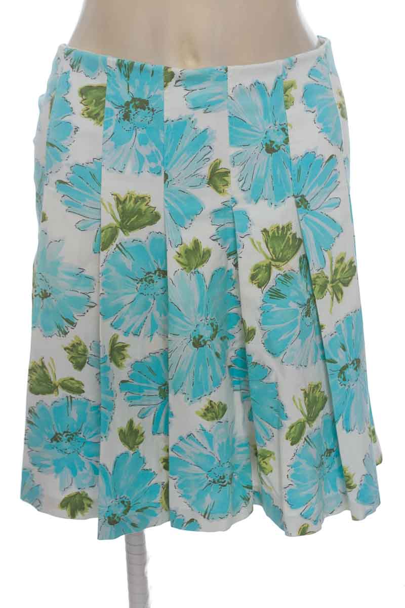 Falda color Azul - Closeando