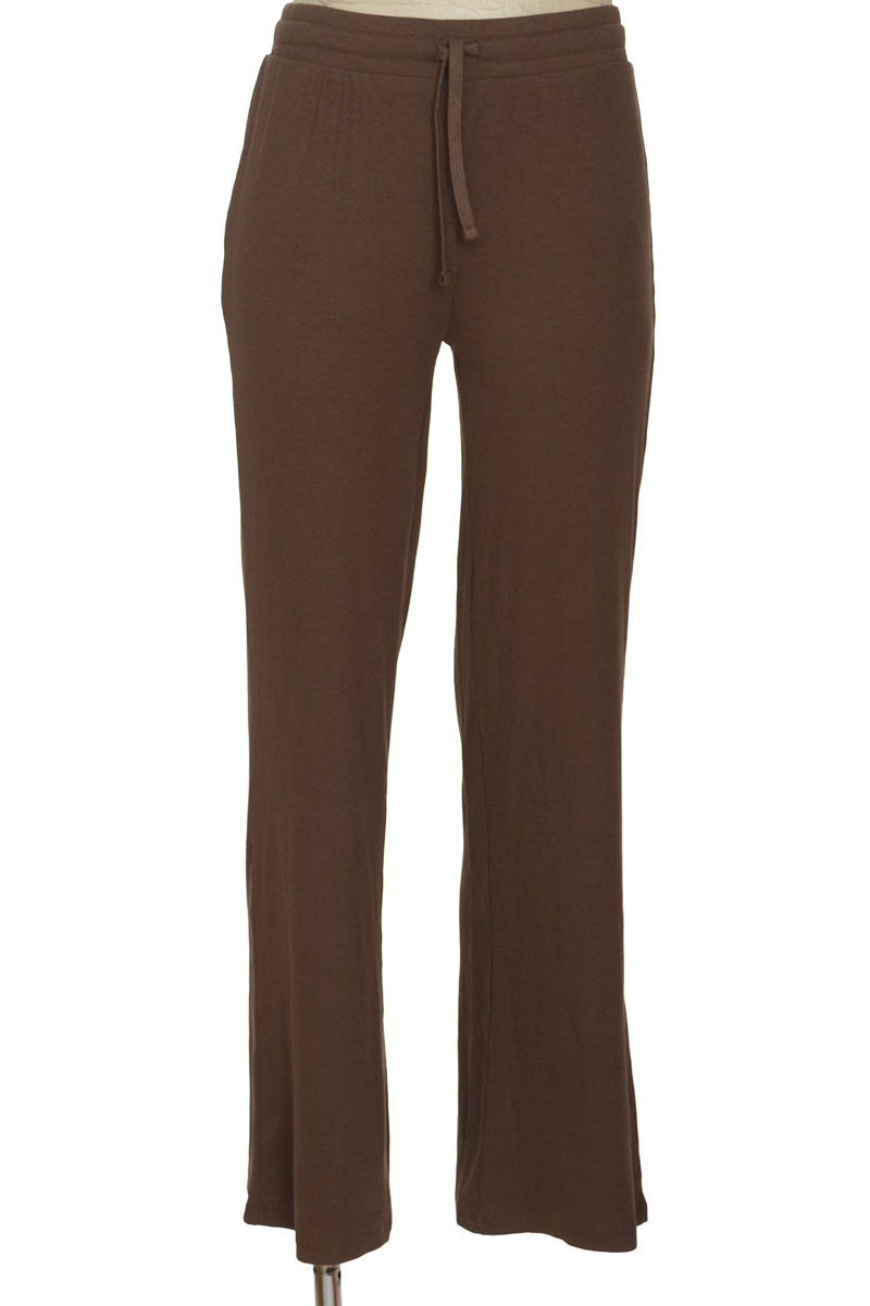 Pantalones color Café - Zara
