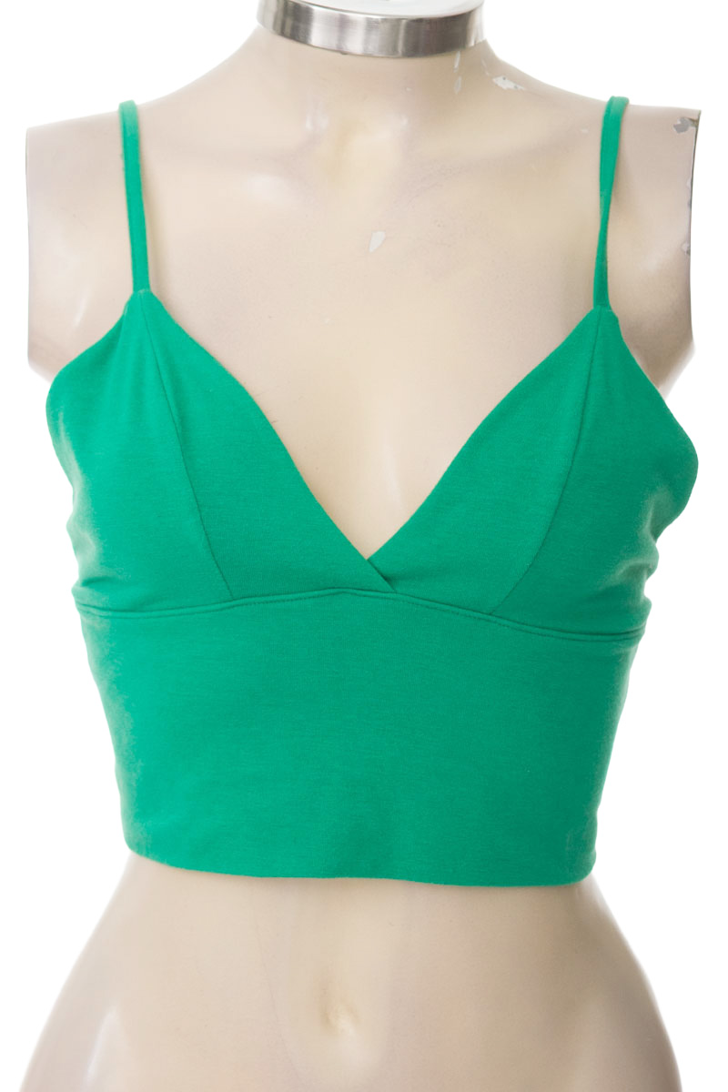 Top / Camiseta color Verde - Yerba Buena