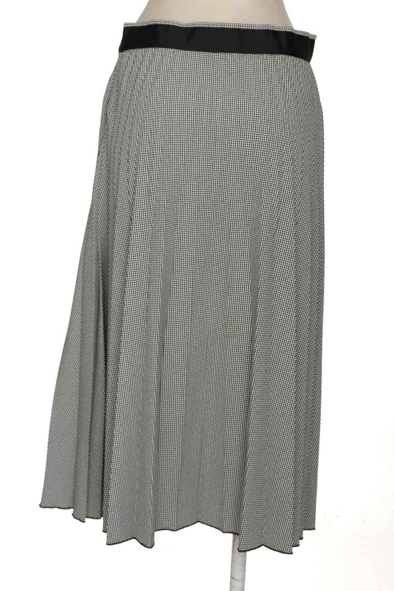 Falda color Negro - MNG