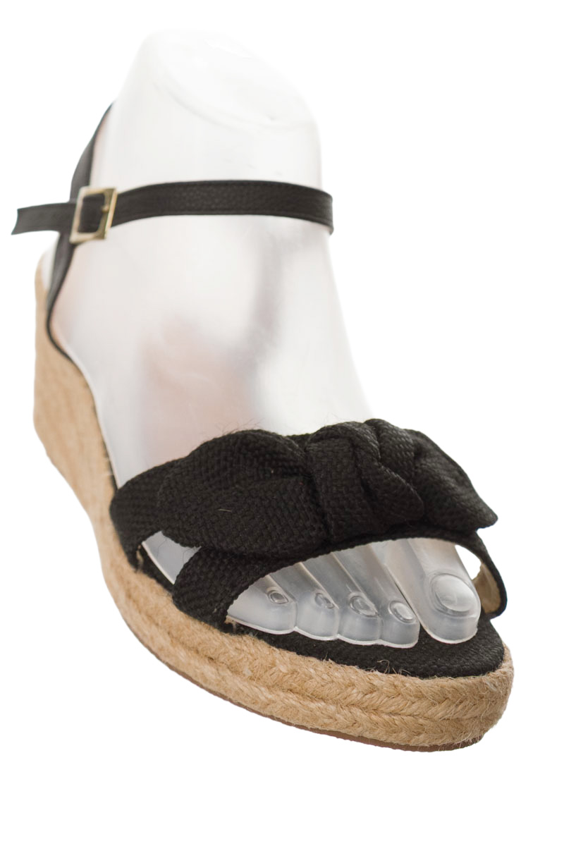 Zapatos color Negro - Bata